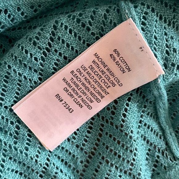 Shrinking Violet Long Sleeve Top - Picture 2 of 9